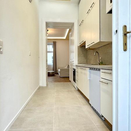 Luxury Apartment At Famous Vienna Kutschkermarkt Eksteriør billede