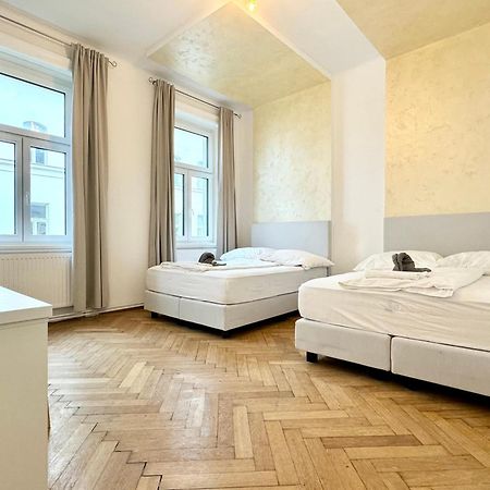 Luxury Apartment At Famous Vienna Kutschkermarkt Eksteriør billede