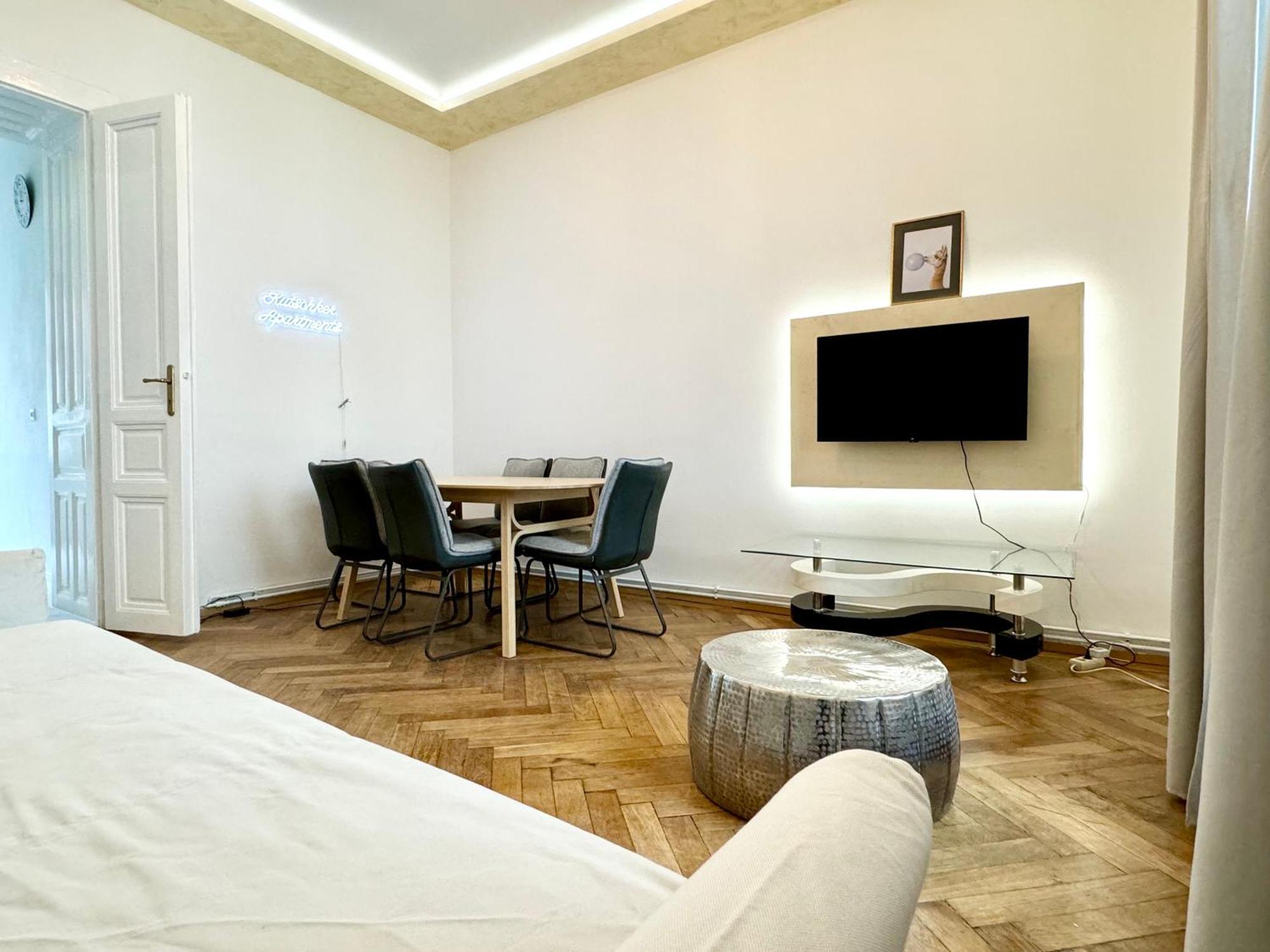 Luxury Apartment At Famous Vienna Kutschkermarkt Eksteriør billede