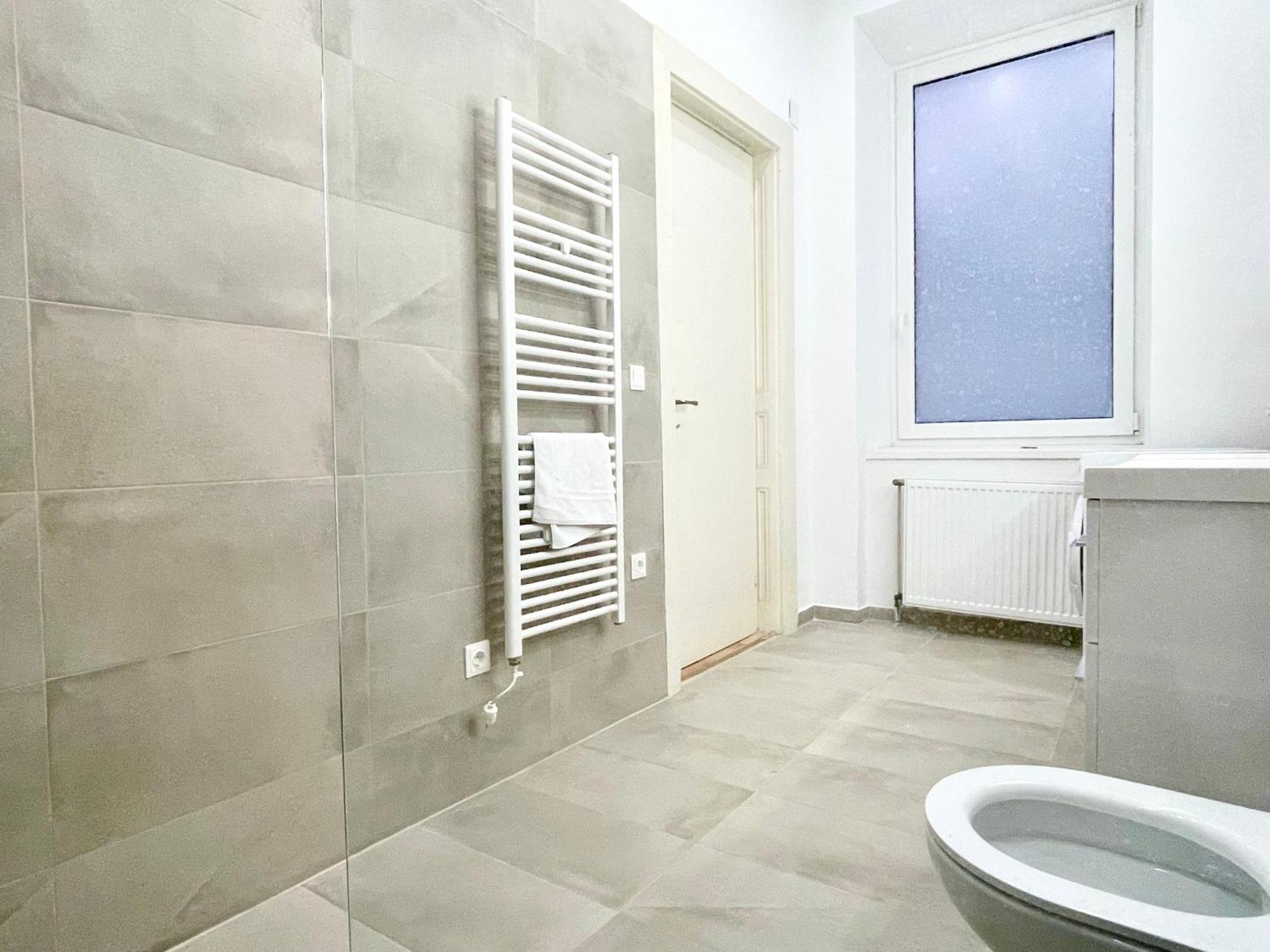 Luxury Apartment At Famous Vienna Kutschkermarkt Eksteriør billede